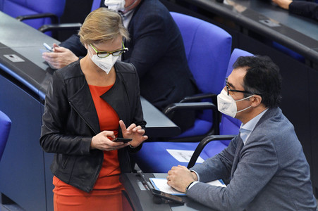 216. Sitzung des Deutschen Bundestages in Berlin