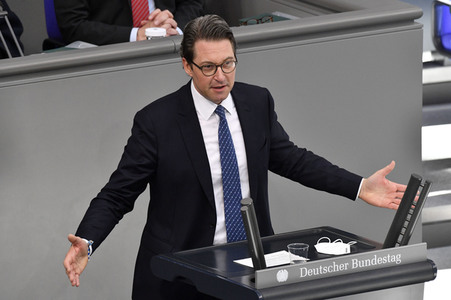 216. Sitzung des Deutschen Bundestages in Berlin