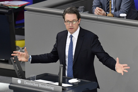 216. Sitzung des Deutschen Bundestages in Berlin