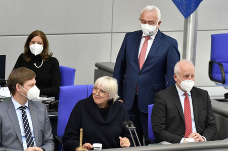 216. Sitzung des Deutschen Bundestages in Berlin