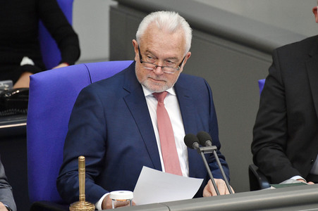 216. Sitzung des Deutschen Bundestages in Berlin