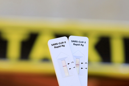 Symbolfoto Corona-Schnelltest