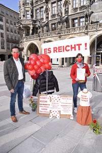 Protestaktion 'GemeinsamZukunft! Es reicht!' in München