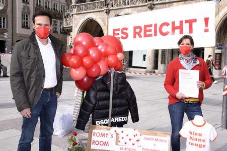 Protestaktion 'GemeinsamZukunft! Es reicht!' in München