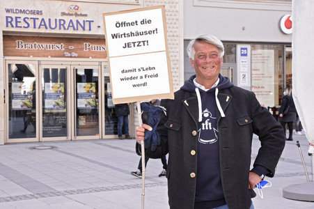 Protestaktion 'GemeinsamZukunft! Es reicht!' in München