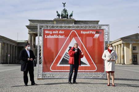 DGB-Aktion zum Equal Pay Day in Berlin