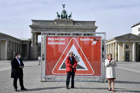 DGB-Aktion zum Equal Pay Day in Berlin