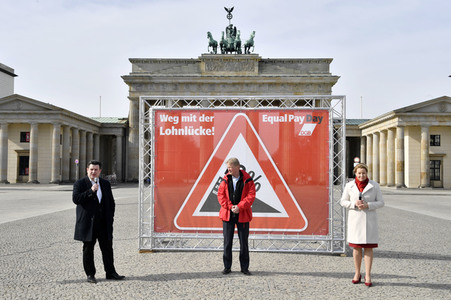 DGB-Aktion zum Equal Pay Day in Berlin