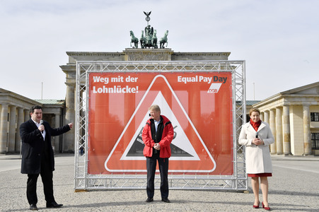 DGB-Aktion zum Equal Pay Day in Berlin