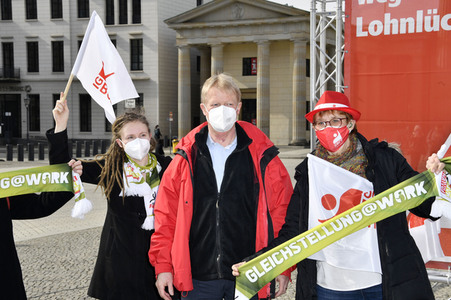 DGB-Aktion zum Equal Pay Day in Berlin