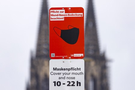 Symbolfoto Maskenpflicht