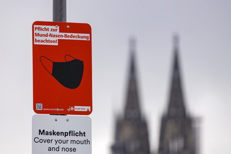 Symbolfoto Maskenpflicht