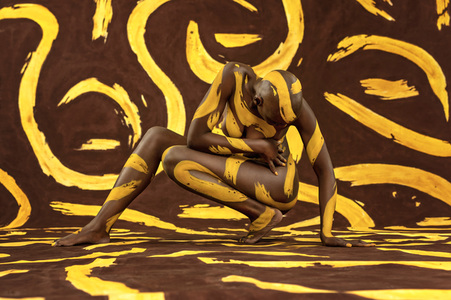 'Internationaler Tag der Farbe / International Color Day'-Bodypainting