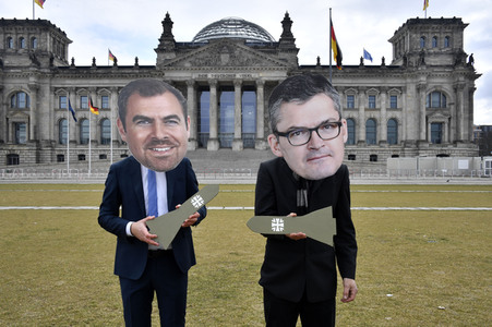 Protestaktion 'Keine Kampfdrohnen für die Bundeswehr!' in Berlin