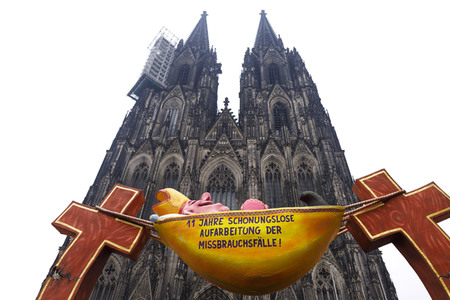 Demo 'Missbrauch in der Kirche'