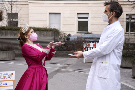 Spendenscheckübergabe an das Dr. von Haunersche Kinderspital in München