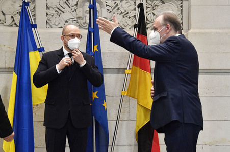 Fototermin mit Reiner Haseloff und Denys Schmyhal in Berlin