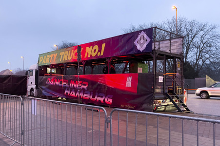 Alarmstufe Rot - Alster in Flammen in Hamburg