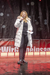 Alarmstufe Rot - Alster in Flammen in Hamburg