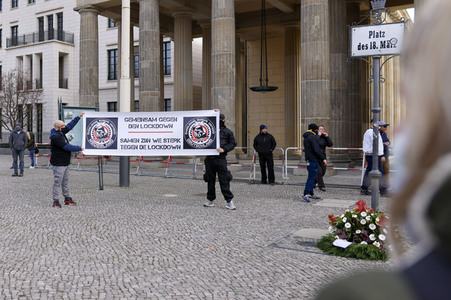 Demonstration von Rechtsextremisten und Reichsbürgern in Berlin