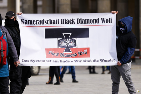 Demonstration von Rechtsextremisten und Reichsbürgern in Berlin