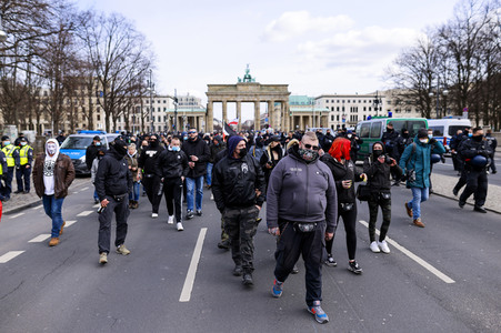 Demonstration von Rechtsextremisten und Reichsbürgern in Berlin