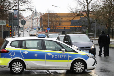 Kontrolle des Grenzverkehrs am Grenzübergang Görlitz - Zgorzelec