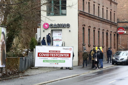 Kontrolle des Grenzverkehrs am Grenzübergang Görlitz - Zgorzelec