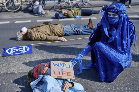 Extiction Rebellion Protest zum zum Weltwassertag