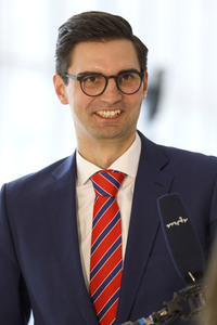 Pressestatement von Sepp Müller in Berlin