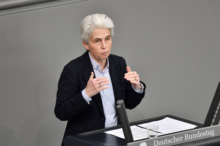 217. Sitzung des Deutschen Bundestages in Berlin