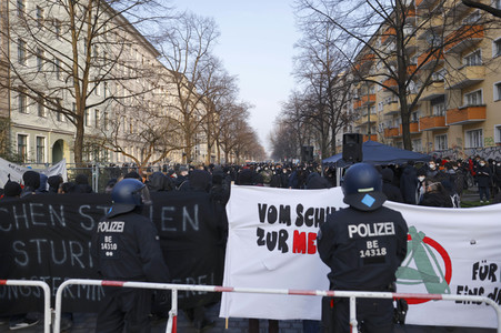 Räumung der Kiezkneipe 'Meuterei' in Berlin