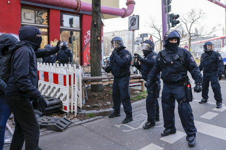 Räumung der Kiezkneipe 'Meuterei' in Berlin