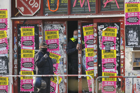Räumung der Kiezkneipe 'Meuterei' in Berlin