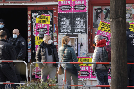 Räumung der Kiezkneipe 'Meuterei' in Berlin