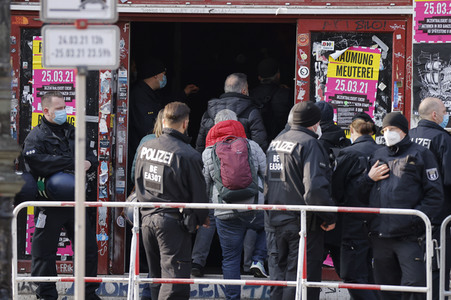 Räumung der Kiezkneipe 'Meuterei' in Berlin