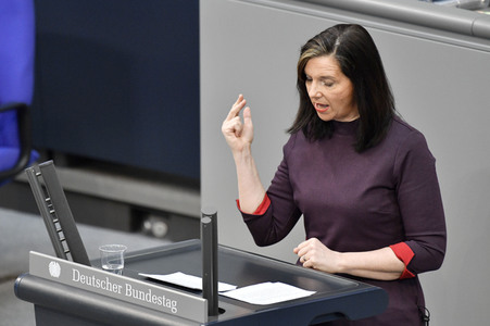 218. Sitzung des Deutschen Bundestages in Berlin