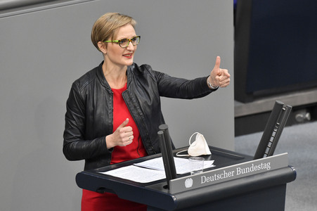 218. Sitzung des Deutschen Bundestages in Berlin