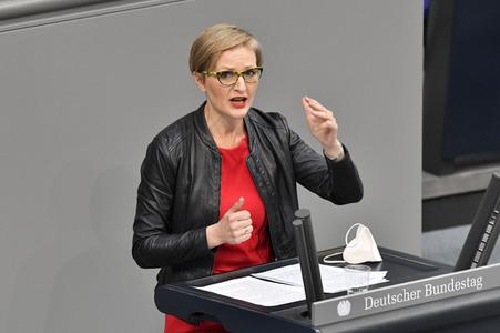 218. Sitzung des Deutschen Bundestages in Berlin