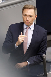 218. Sitzung des Deutschen Bundestages in Berlin