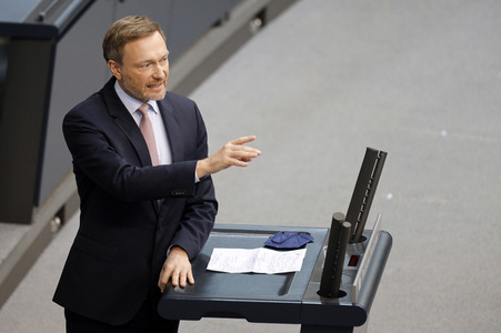 218. Sitzung des Deutschen Bundestages in Berlin