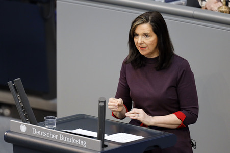 218. Sitzung des Deutschen Bundestages in Berlin