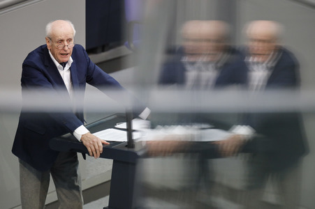 218. Sitzung des Deutschen Bundestages in Berlin