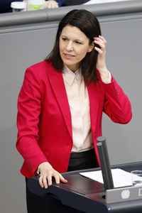 218. Sitzung des Deutschen Bundestages in Berlin