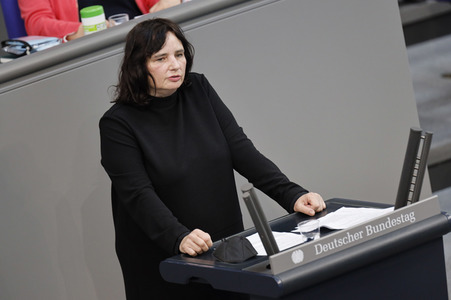 218. Sitzung des Deutschen Bundestages in Berlin