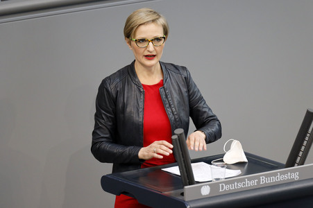 218. Sitzung des Deutschen Bundestages in Berlin