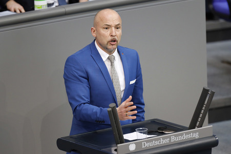 218. Sitzung des Deutschen Bundestages in Berlin