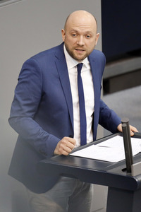 218. Sitzung des Deutschen Bundestages in Berlin