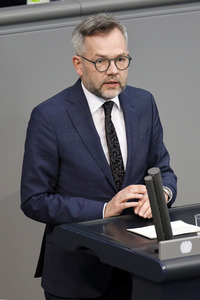 218. Sitzung des Deutschen Bundestages in Berlin