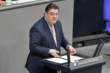 219. Sitzung des Deutschen Bundestages in Berlin
